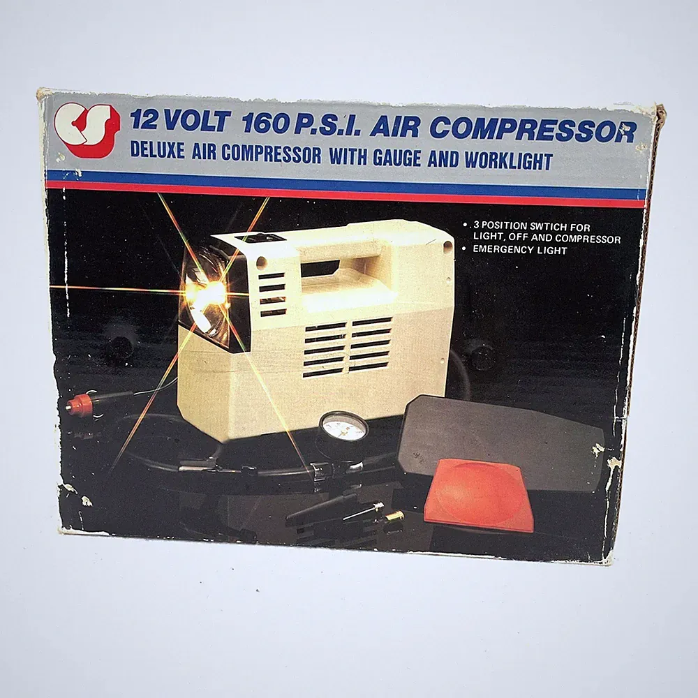 Mini Air Compressor 12 volt 160 P.S.I. Gauge Worklight Emergency Vintage New